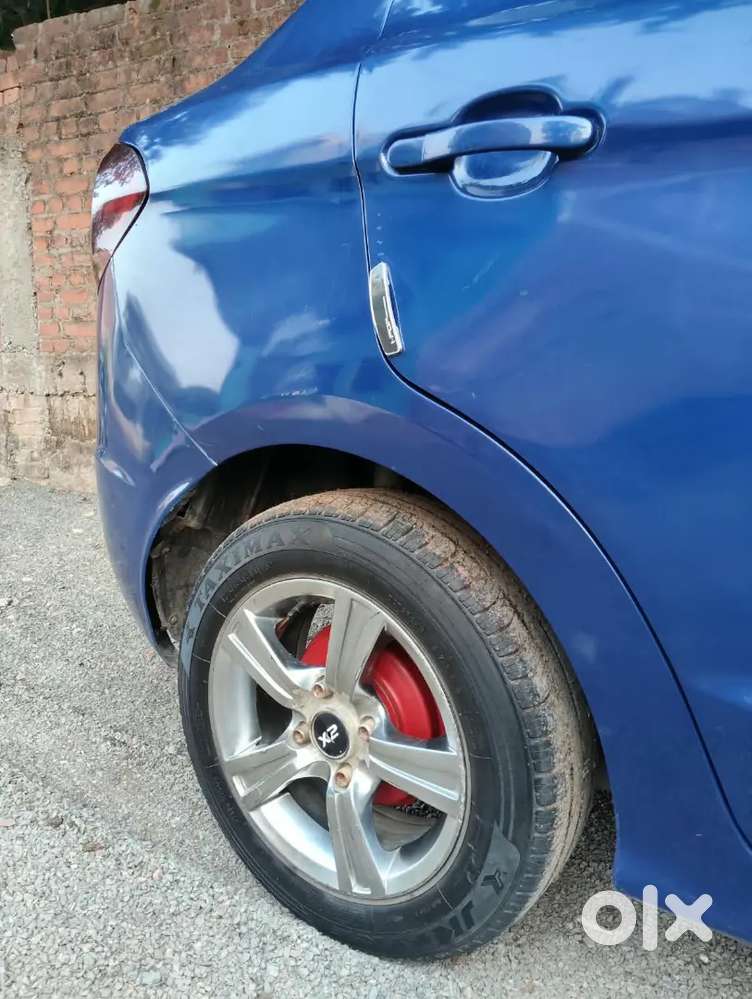 Ford Aspire Titanium Blu 2016