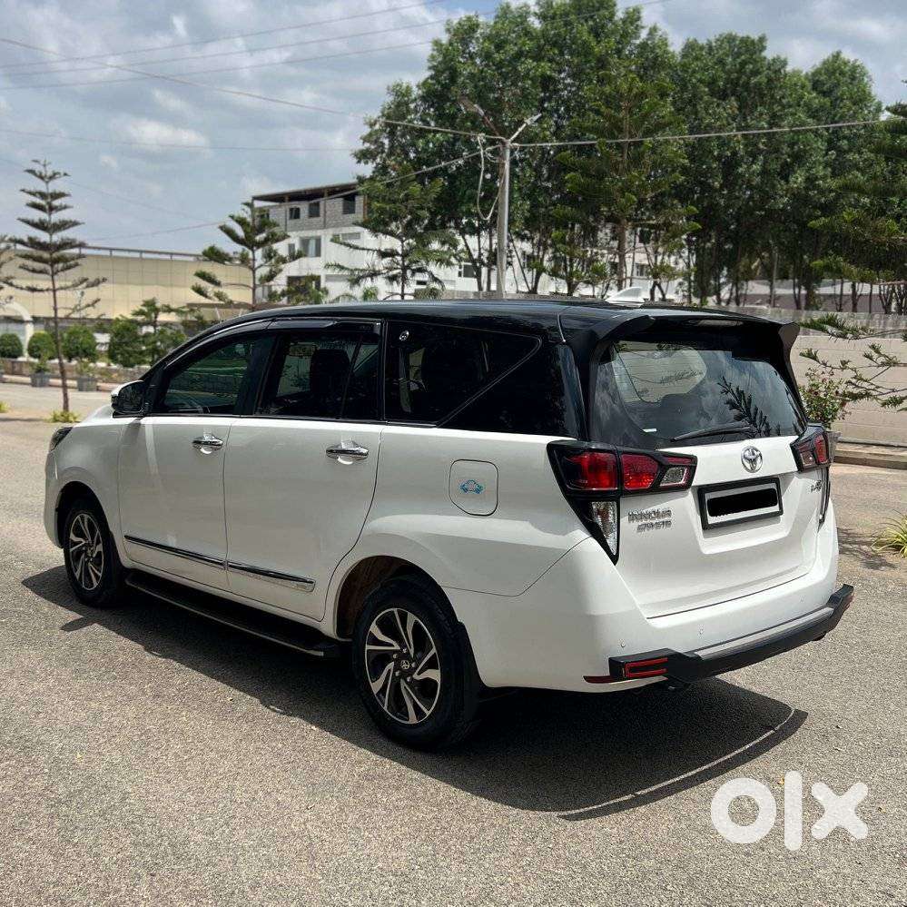 Toyota Innova Crysta 2.4 V, 2023, Diesel