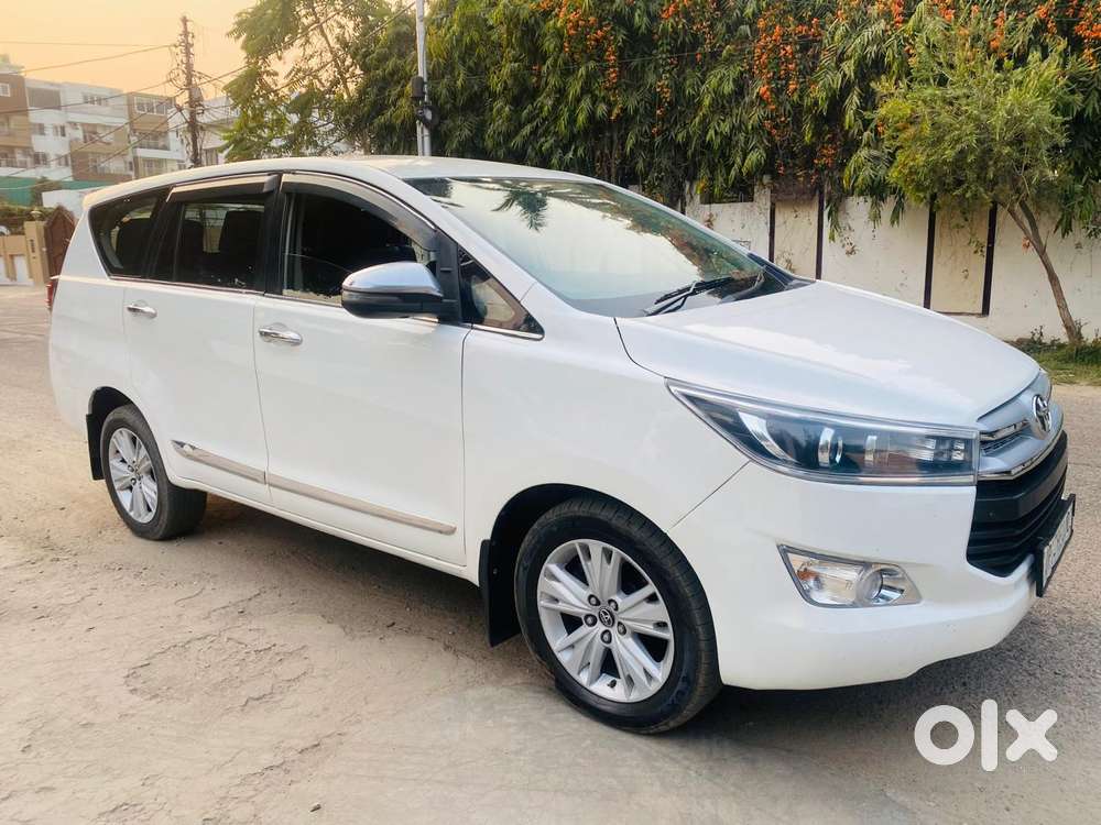 Toyota Innova Crysta 2.5z, 2016, Diesel