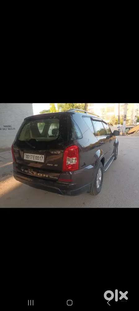 Mahindra Ssangyong Rexton 2014 Diesel 100000 Km Driven