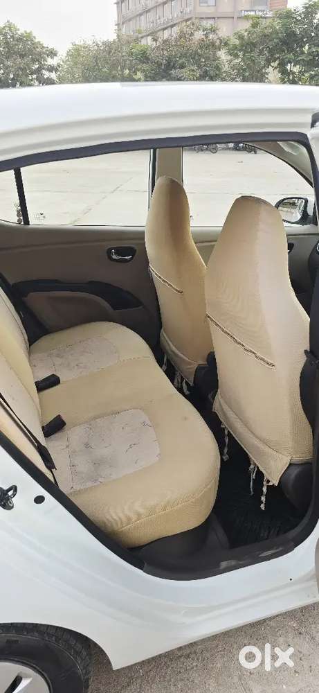 Hyundai I10 2013 Petrol Well Maintained Genuine 23000 Kilometer