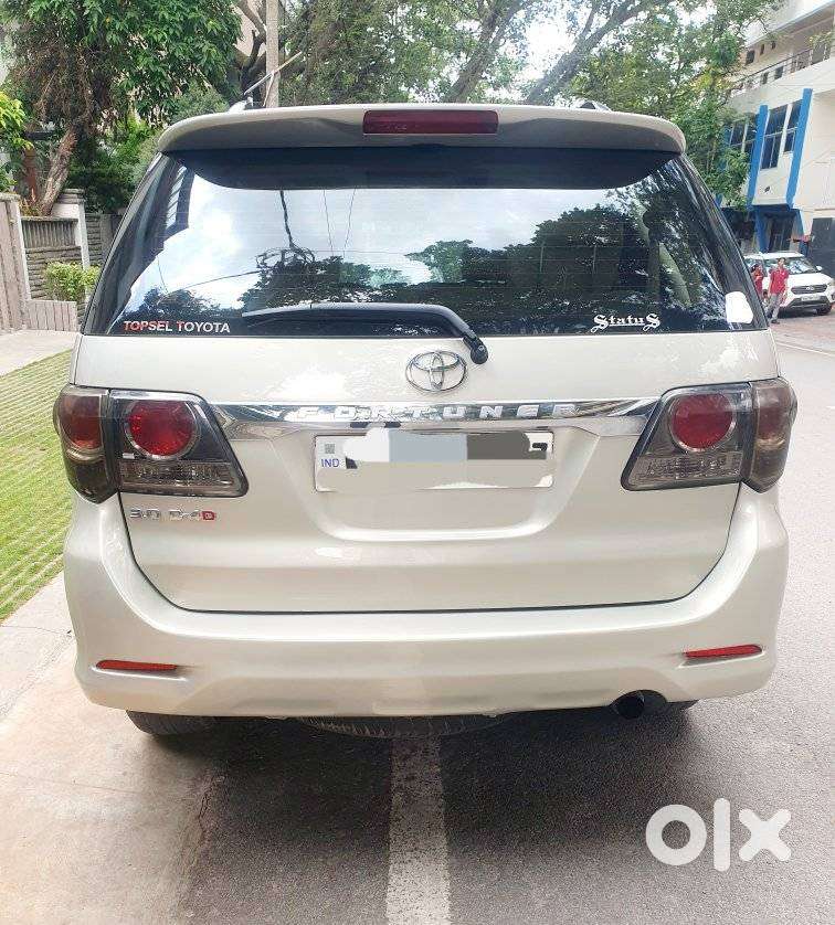 Toyota Fortuner 4x2 Manual, 2012, Diesel
