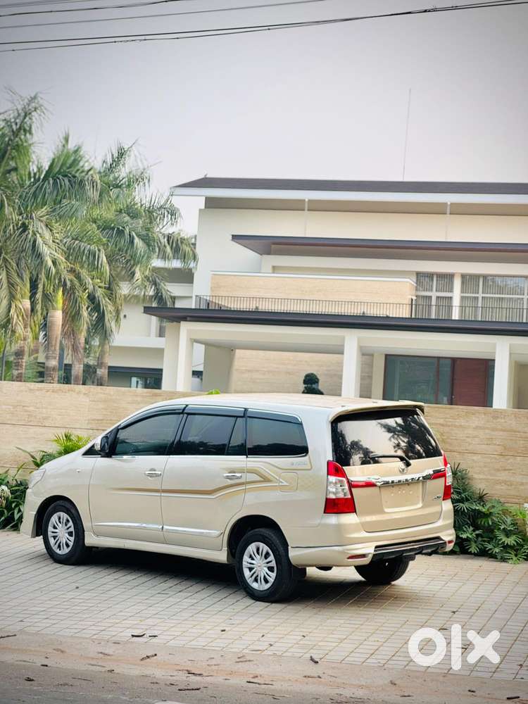 Toyota Innova 2.5 G (diesel) 8 Seater, 2013, Diesel
