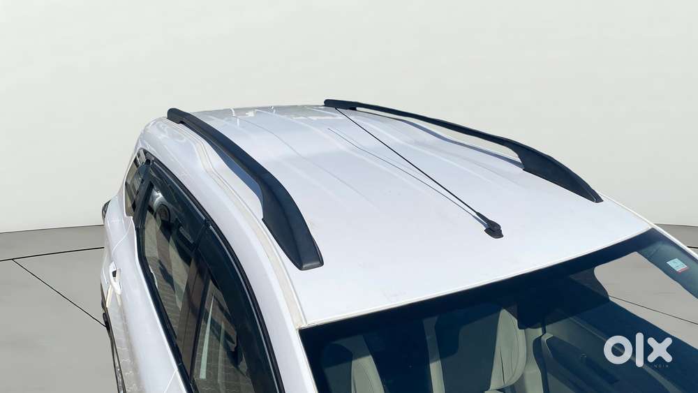 Renault Triber Rxt, 2022, Petrol