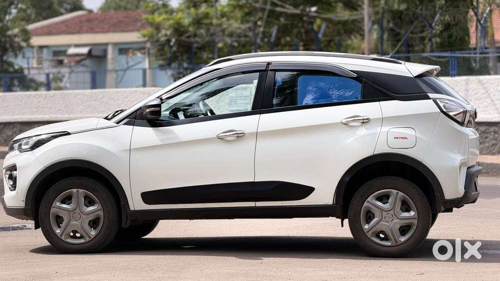 Tata Nexon 1.5 Revotorq Xma Amt (s), 2022, Petrol