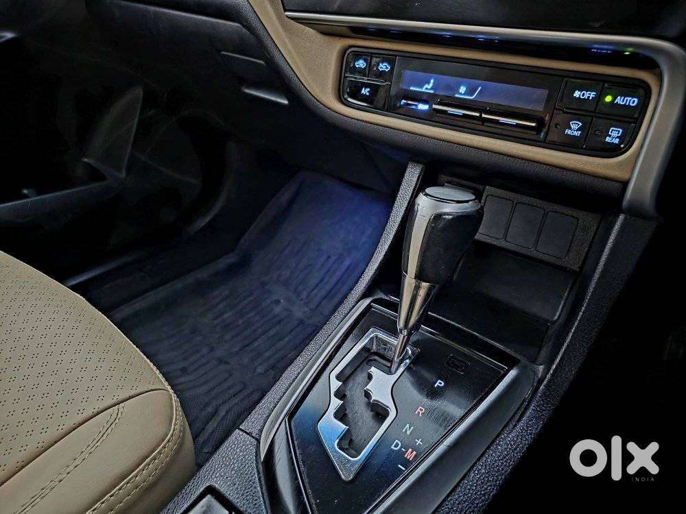 Toyota Corolla Altis 1.8 G Cvt, 2018, Petrol