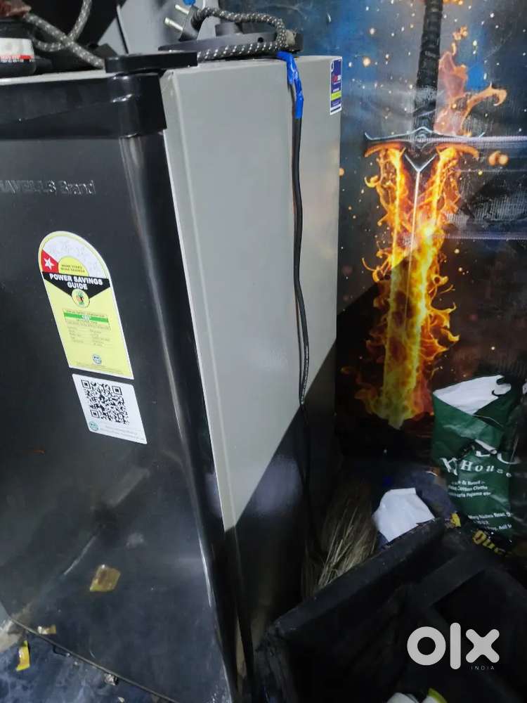 Loyyd 92 ltr fridge 2 month's old