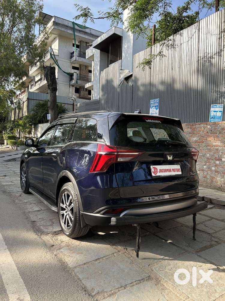 Mahindra Xuv700 2.0 Ax 7 Petrol At Str, 2024, Petrol