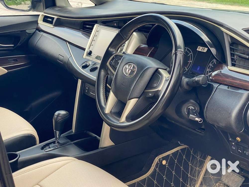 Toyota Innova Crysta Diesel 2021
