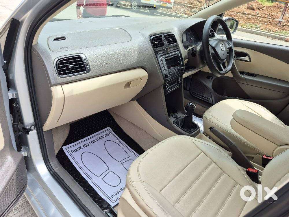 Volkswagen Vento 1.6 Comfortline, 2015, Petrol