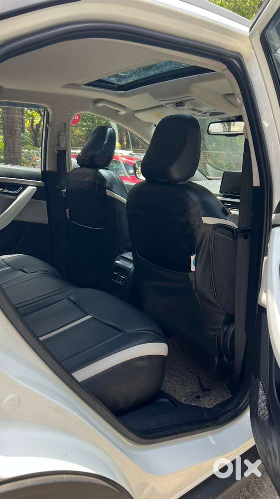 Tata Nexon Creative Plus 1.2 Revotron Petrol 6 Mt, 2023, Petrol