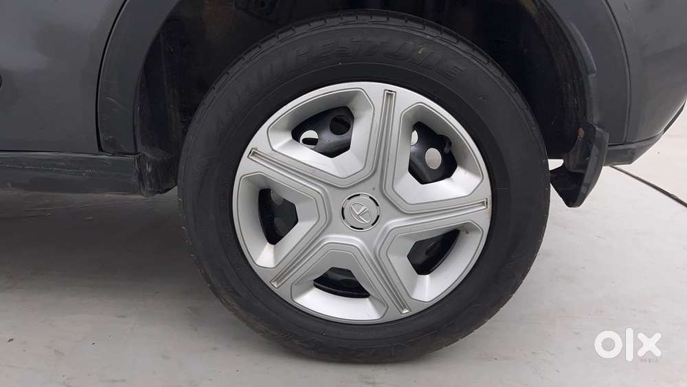 Tata Nexon 1.2 Revotron Xm, 2020, Petrol