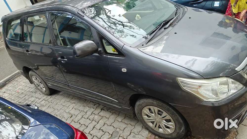 Toyota Innova 2015 Diesel 123000 Km Driven For Sale