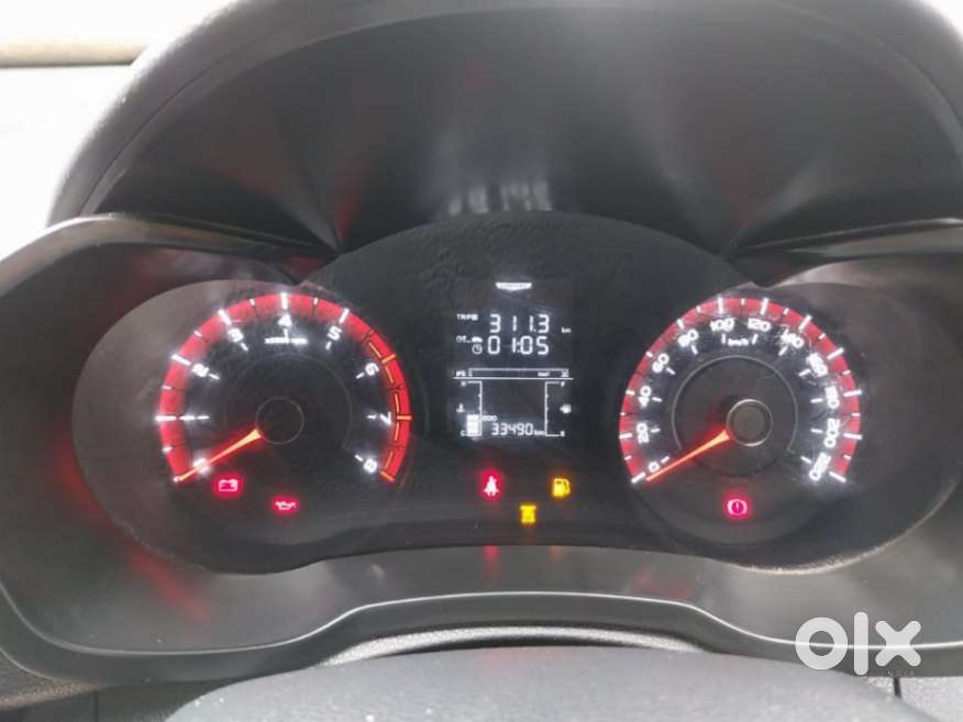 Mahindra Xuv300 W6, 2023, Petrol