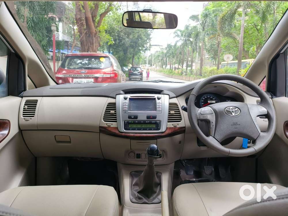 Toyota Innova 2.5 Vx (diesel) 8 Seater Bs Iv, 2013, Diesel