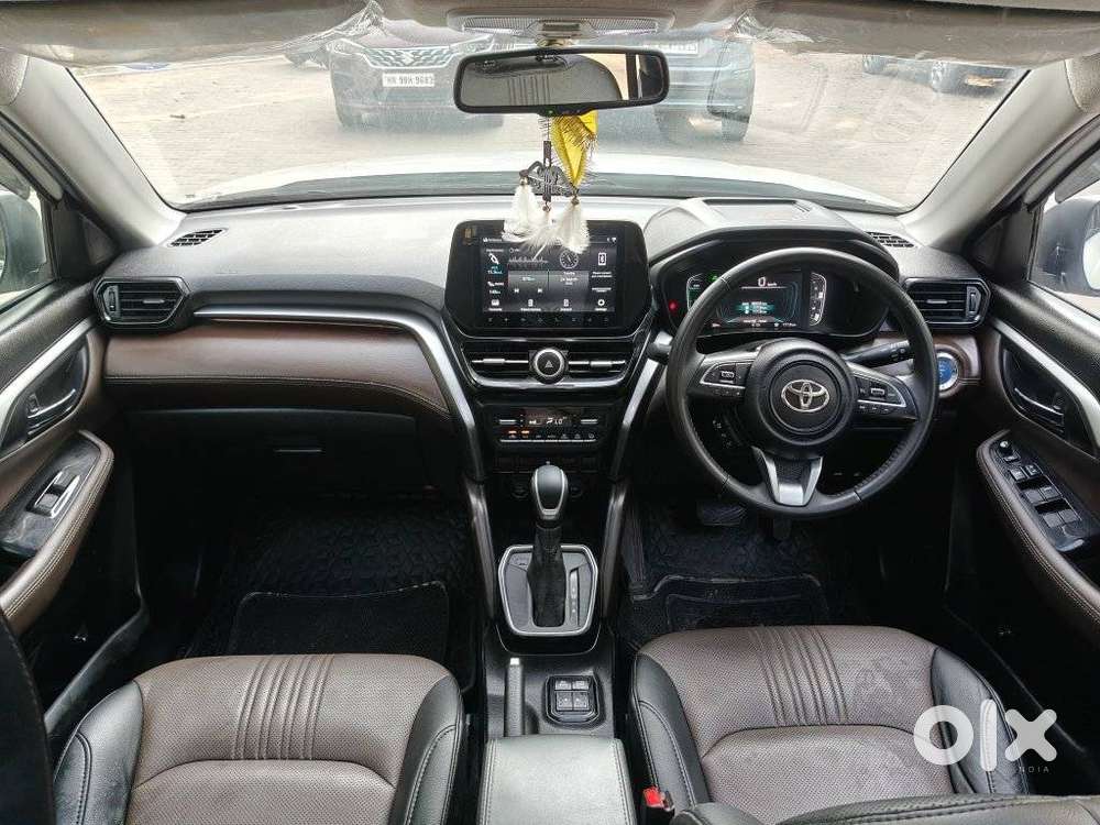 Toyota Urban Cruiser Hyryder 1.5 V Hybrid, 2023, Petrol