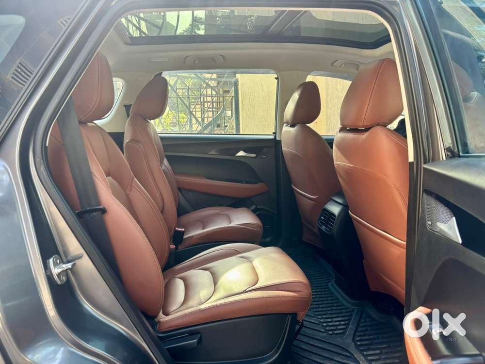 Mg Hector Plus 1.5 Sharp Turbo Cvt 6 Str, 2022, Petrol