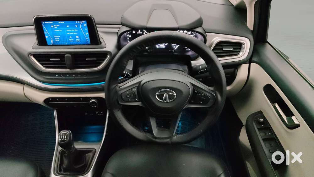 Tata Altroz Xz, 2023, Petrol