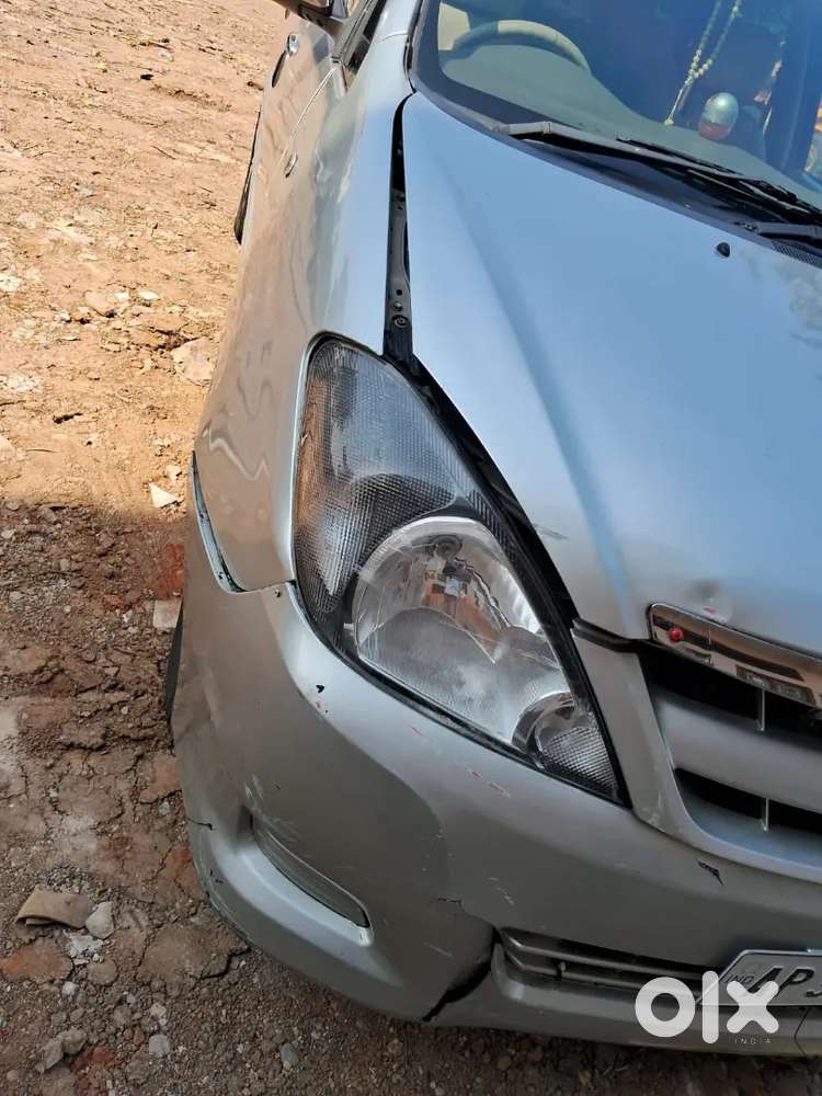 Toyota Innova 2006 Diesel Well Maintained
