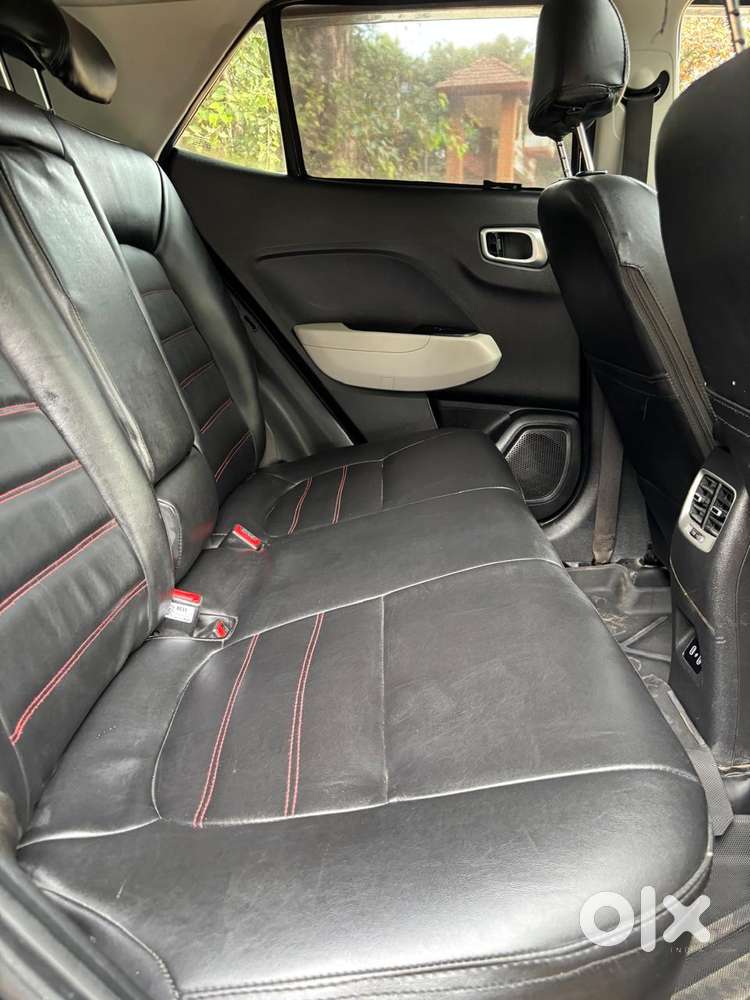 Hyundai Venue Sx Dual Tone Diesel, 2023, Diesel