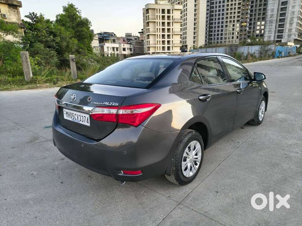 Toyota Corolla Altis 1.8 J, 2016, Petrol