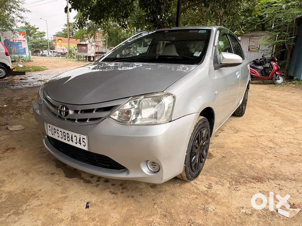 Toyota Etios Liva 2013