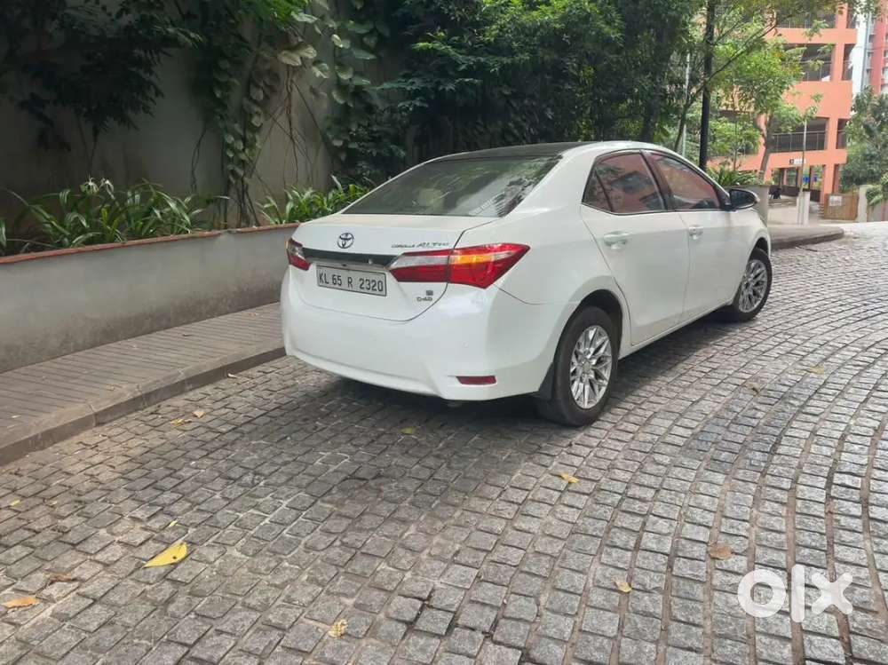 Toyota Corolla Altis 2016
