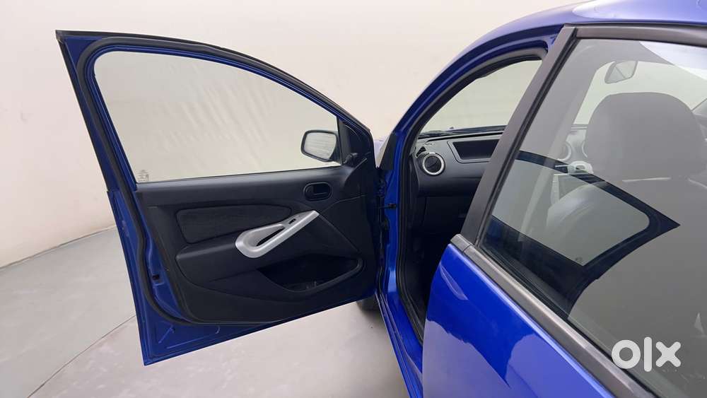 Ford Figo Petrol Zxi, 2013, Petrol
