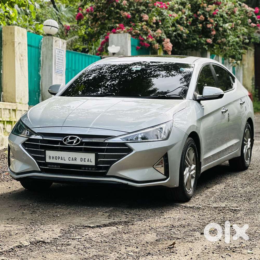 Hyundai New Elantra, 2022, Petrol