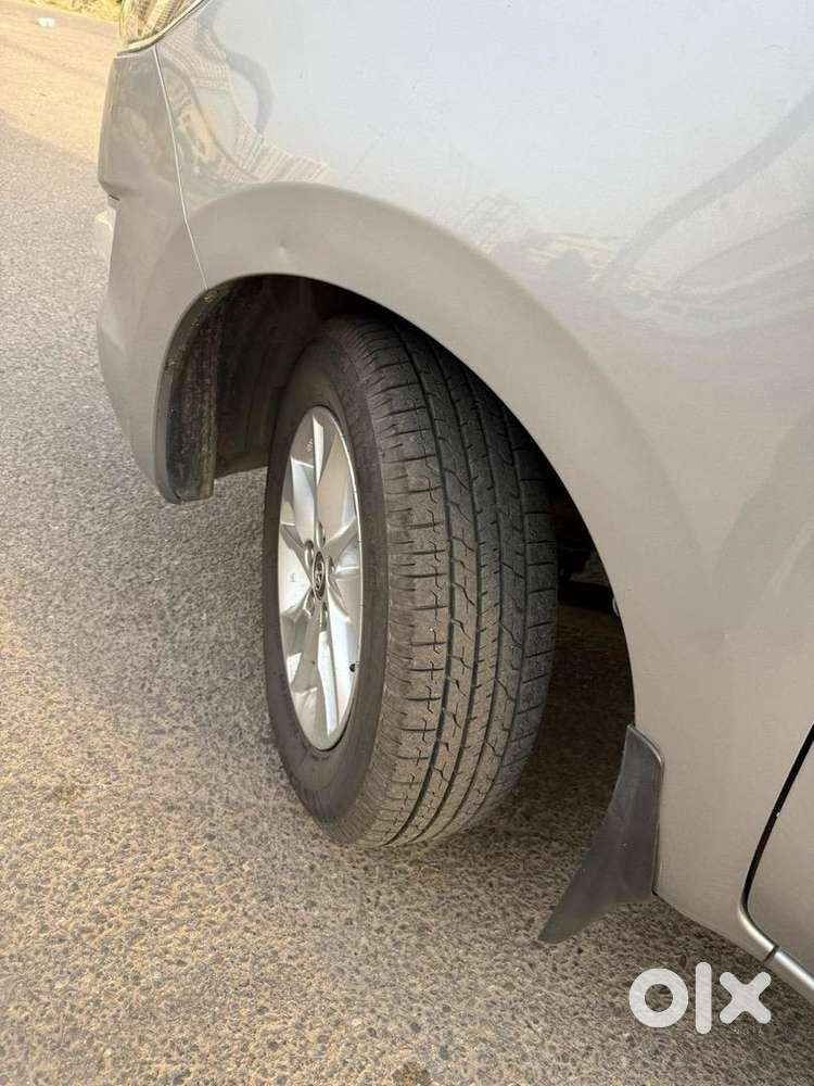 Toyota Innova Crysta 2019 Diesel Well Maintained