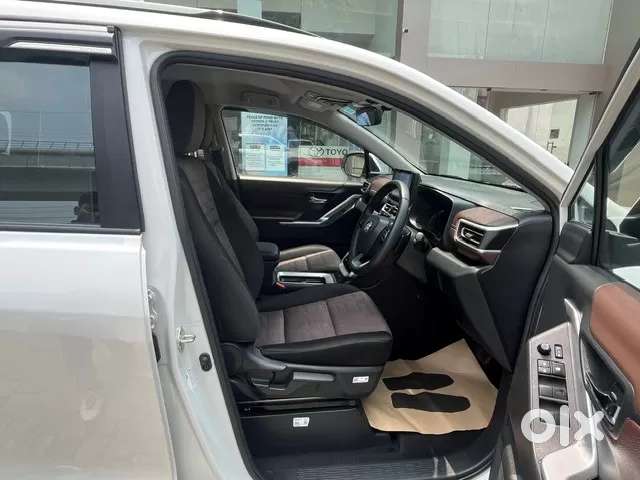 Toyota Innova Hycross 2.0 Vx Hybrid 7 Str, 2026, Petrol