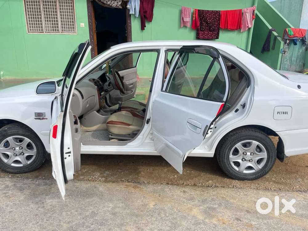 Hyundai Accent Petrol 2010