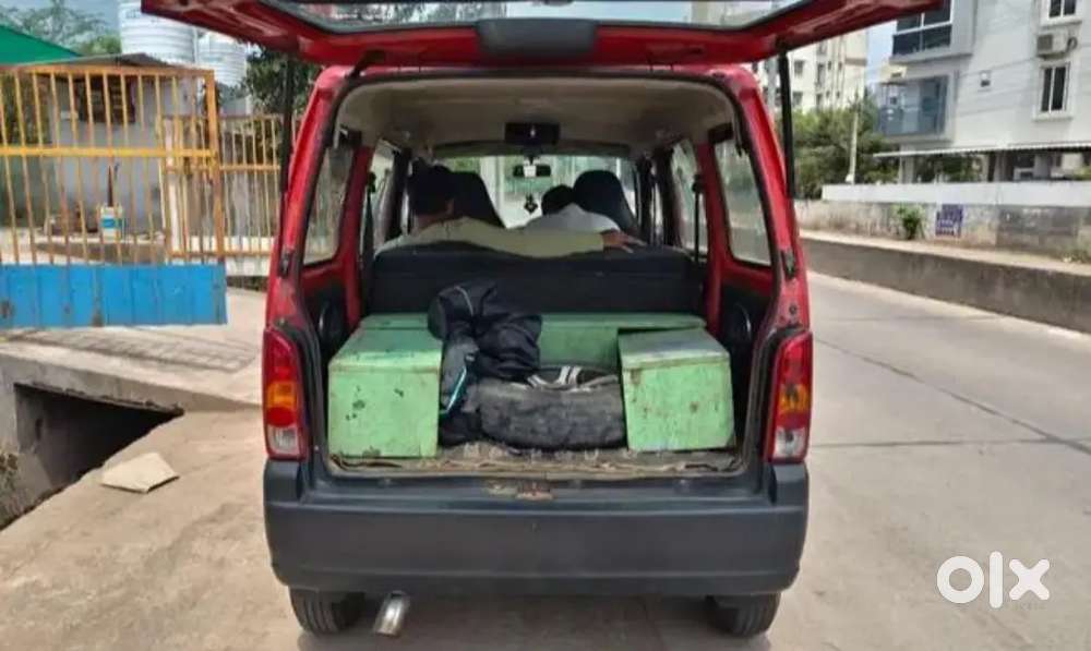 Maruti Suzuki Eeco 2010 Petrol 85600 Km Driven