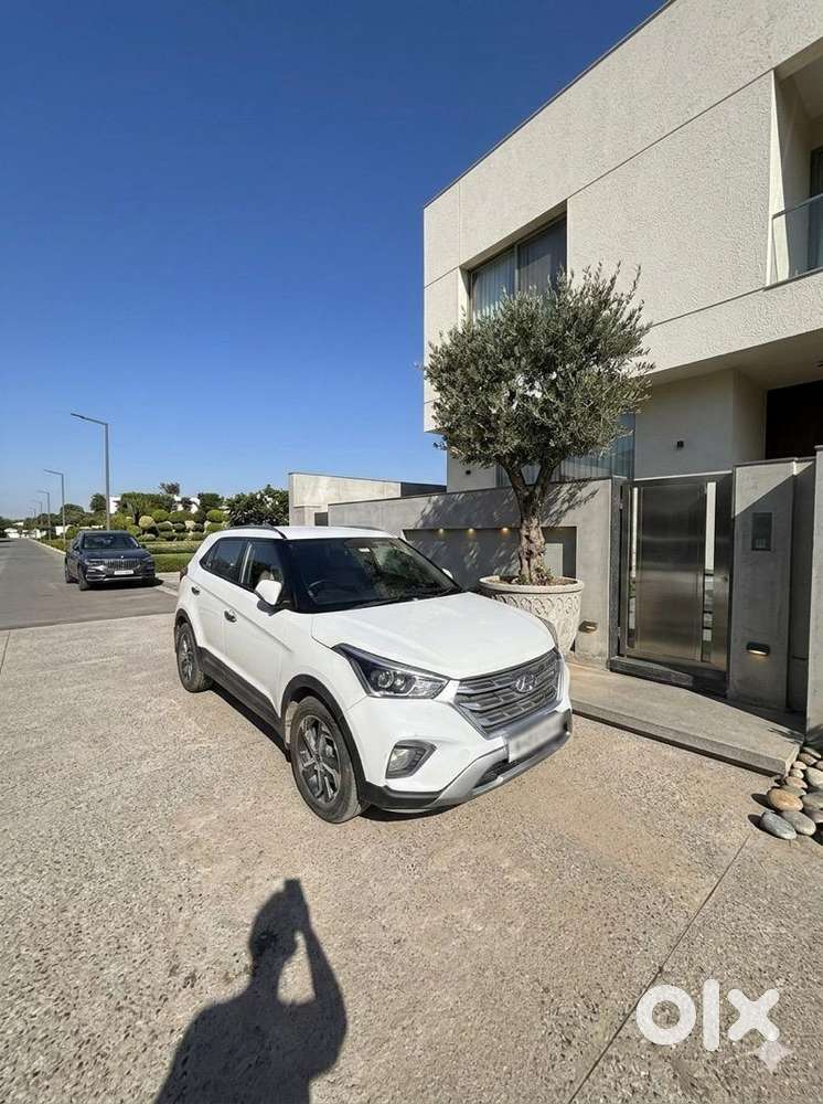 Hyundai Creta 2018 Diesel Well Maintained, Doctor Owned.