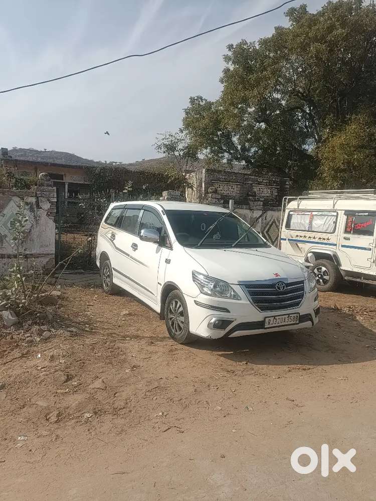 Toyota Innova 2013