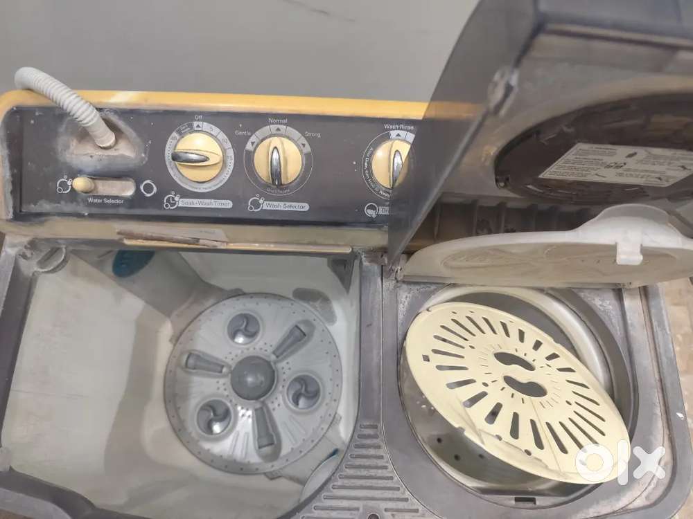 LG 8 Kg Semi Automatic Washing Machine