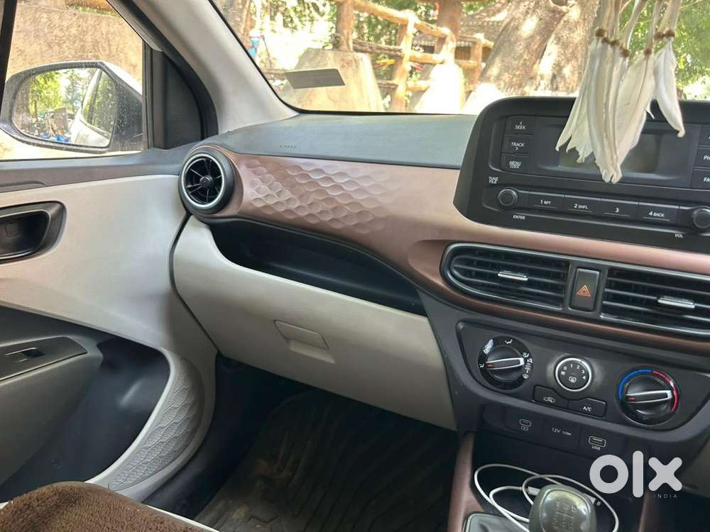 Texi Parcing Car  Aura 2025 Model