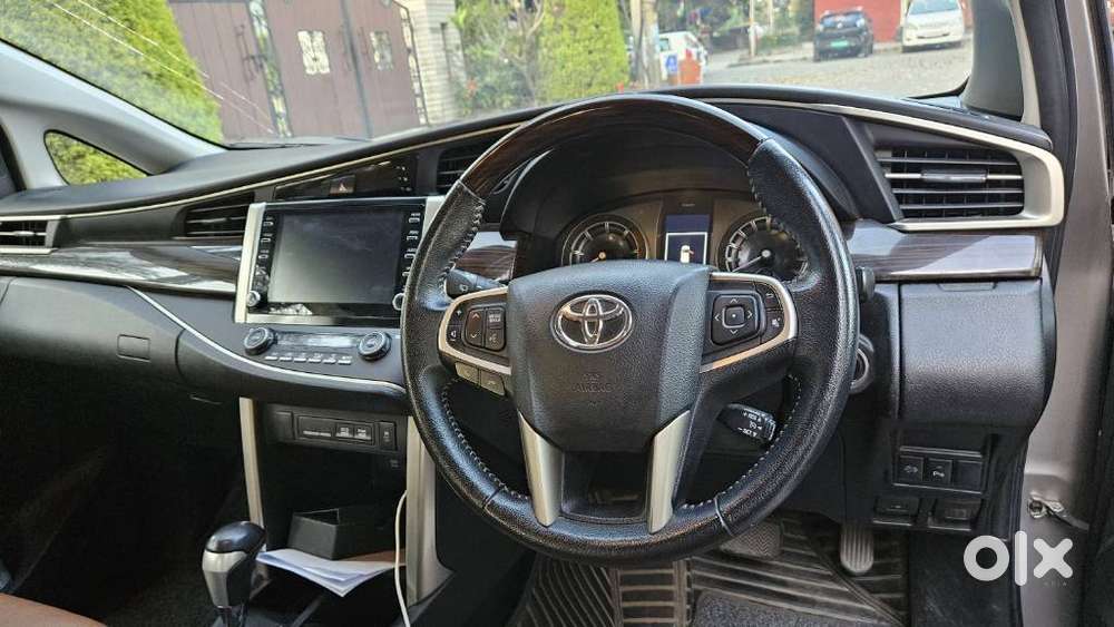 Toyota Innova Crysta [2020-ongoing] 2.4 Zx At 7 Str, 2022, Diesel