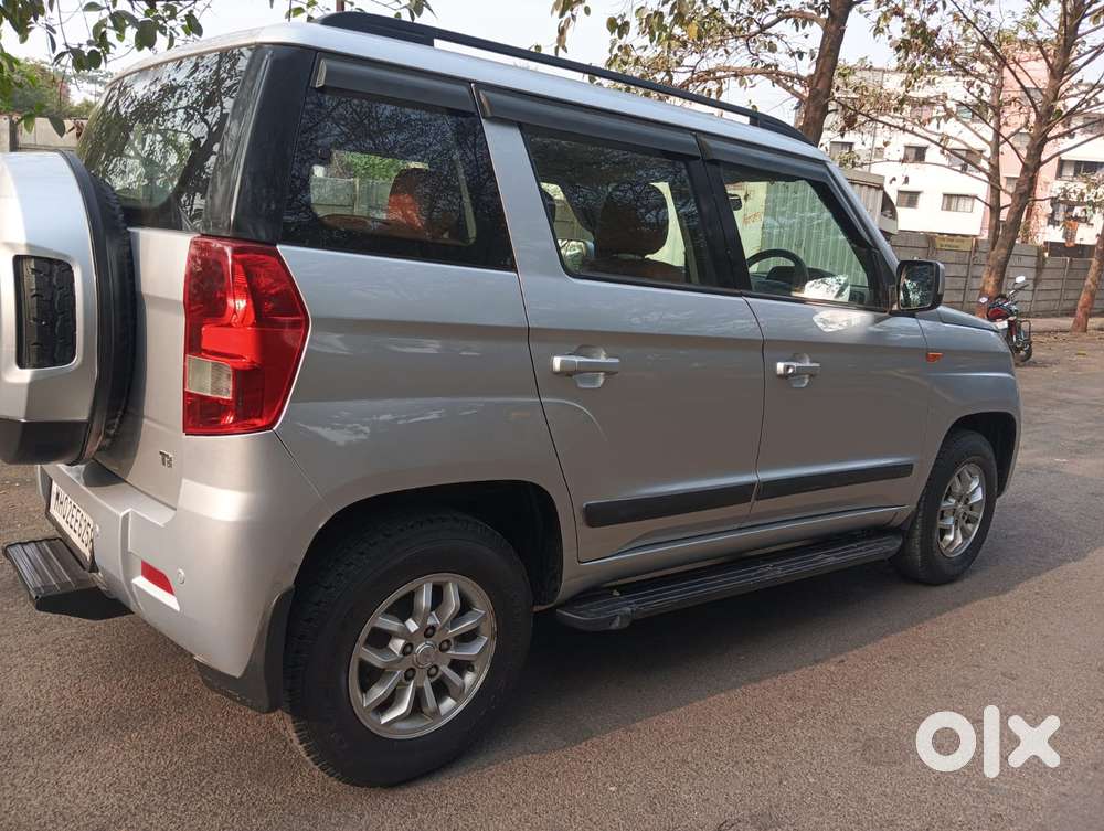 Mahindra Tuv 300 T8, 2016