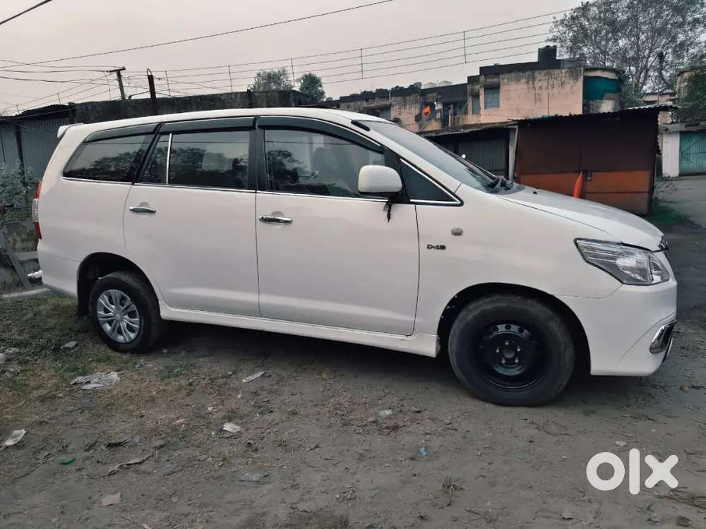 Toyota Innova 2016
