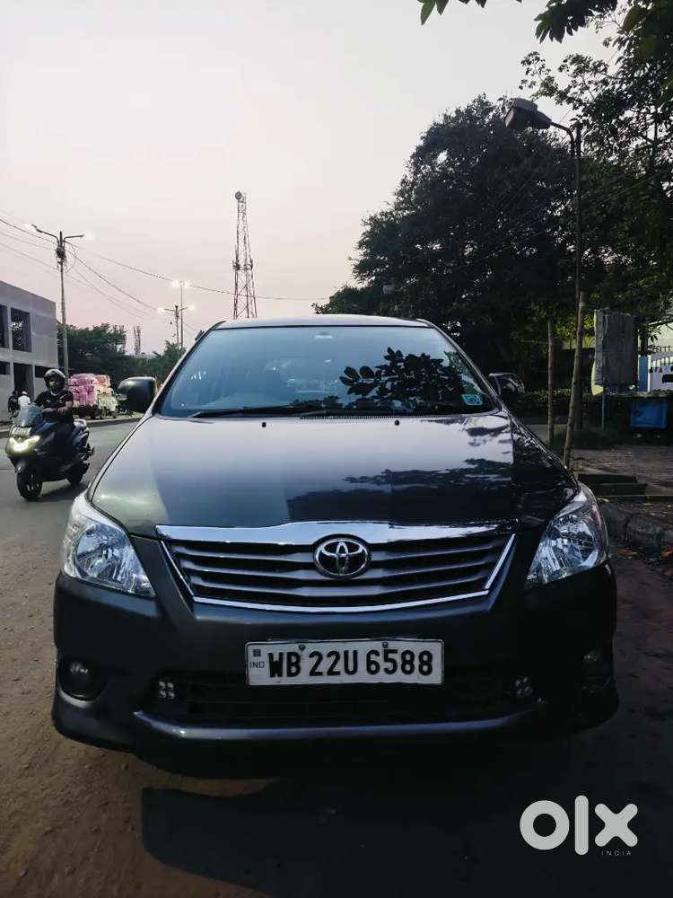 Toyota Innova 2013 Diesel Well Maintained