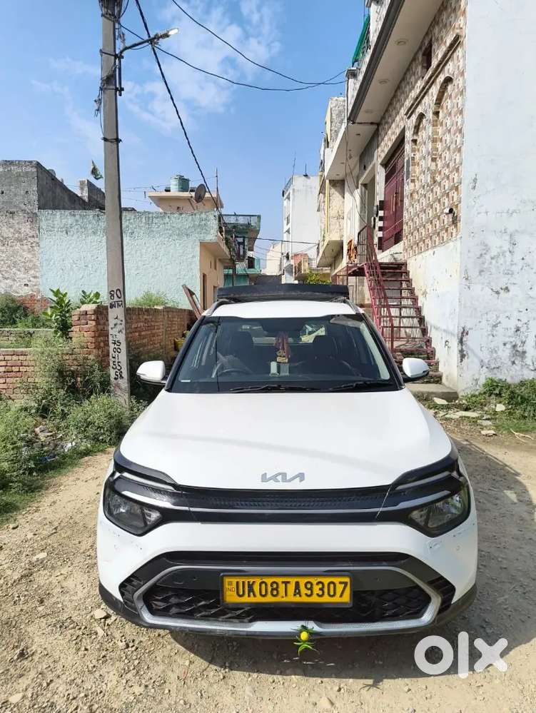 Kia Carens 2023 Cng & Hybrids 154000 Km Driven