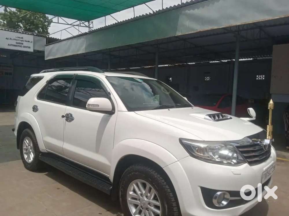 Toyota Fortuner Legender 2015 Diesel Good Conditionns