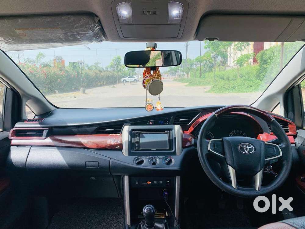 Innova Crysta 2016 Model