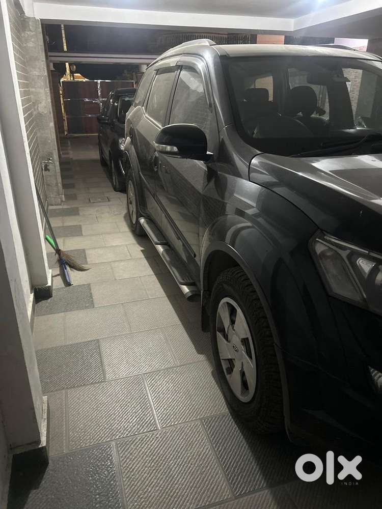 Mahindra Xuv500 2016 Diesel 49300 Km Driven