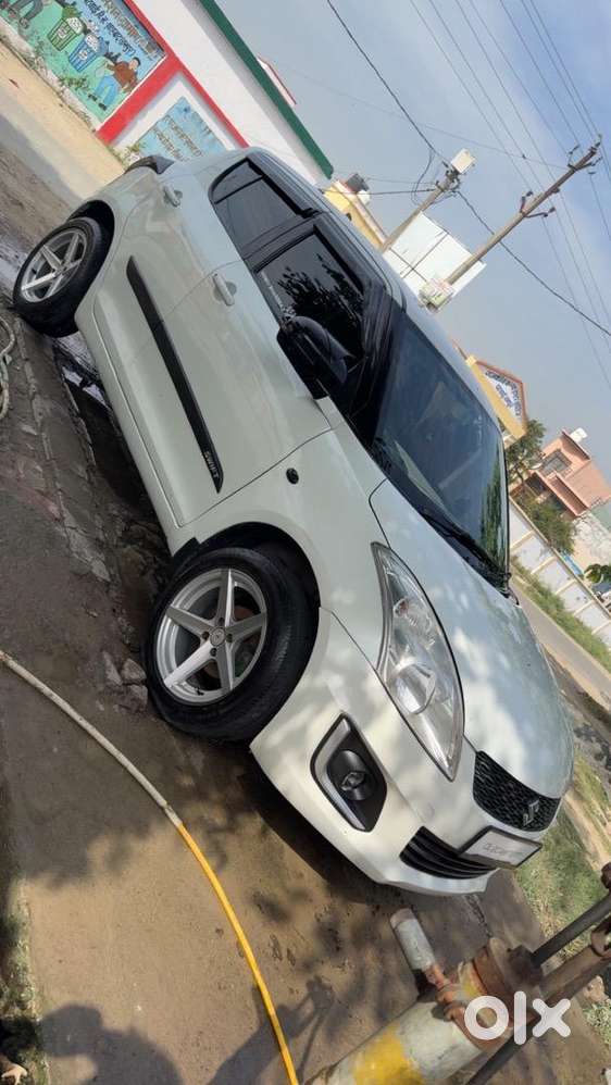 Maruti Suzuki Swift 2017 Cng & Hybrids Good Condition