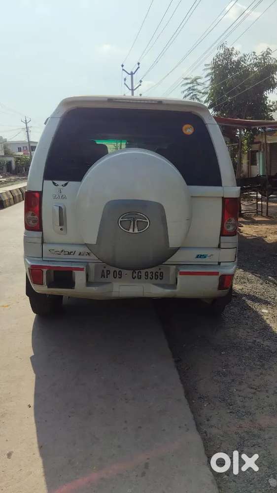 Tata Safari