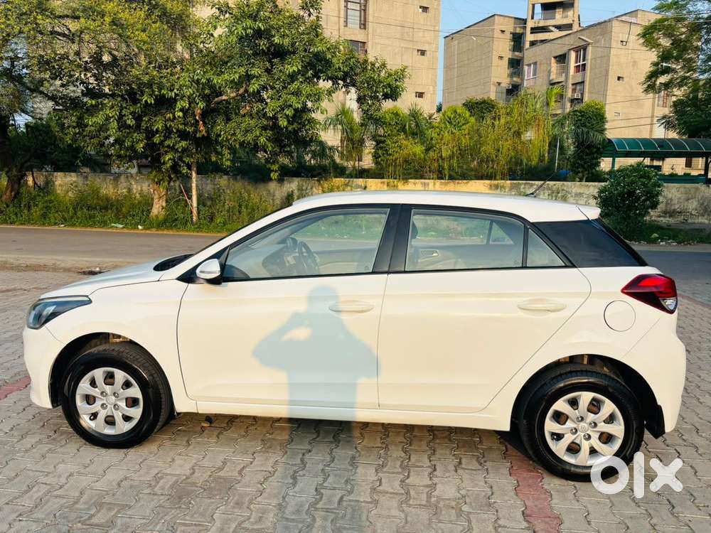Hyundai Elite I20 Sportz Plus Dual Tone, 2017, Petrol