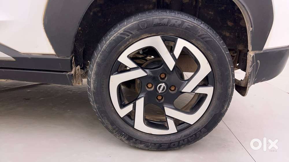 Nissan Magnite 1.0 Xv Premium Turbo, 2022, Petrol