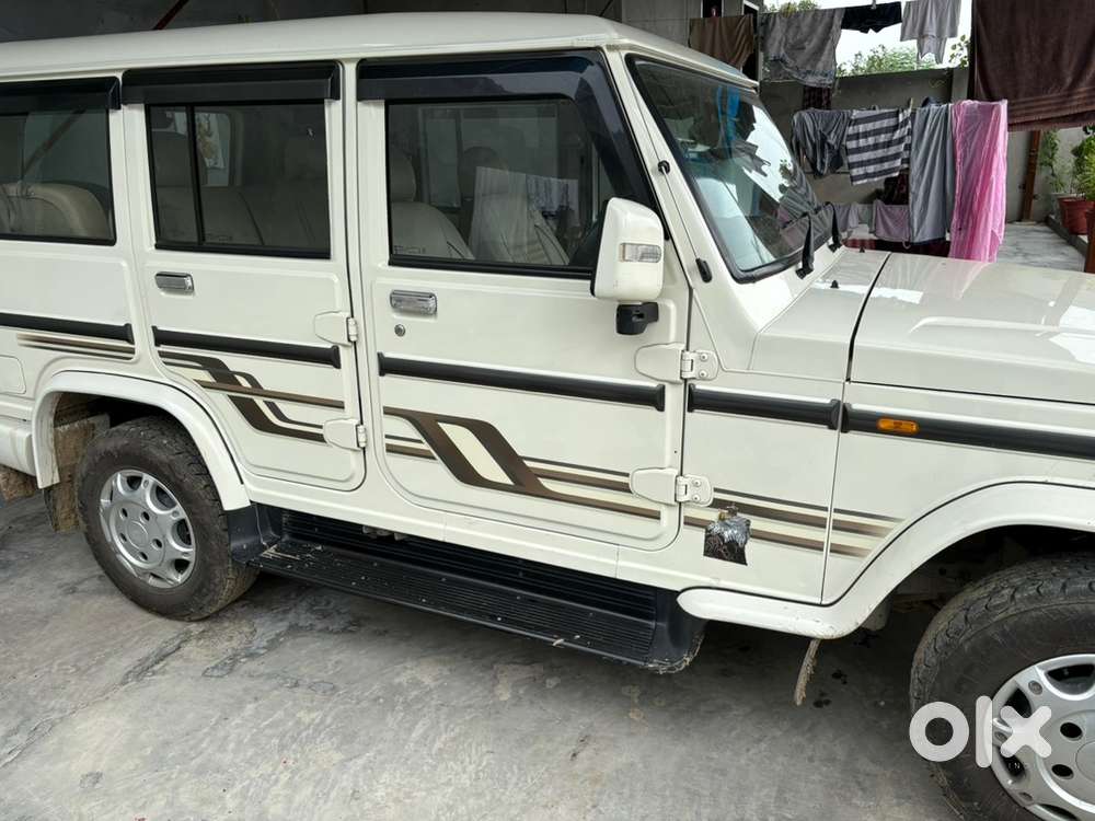 Army Man Use Bolero Car